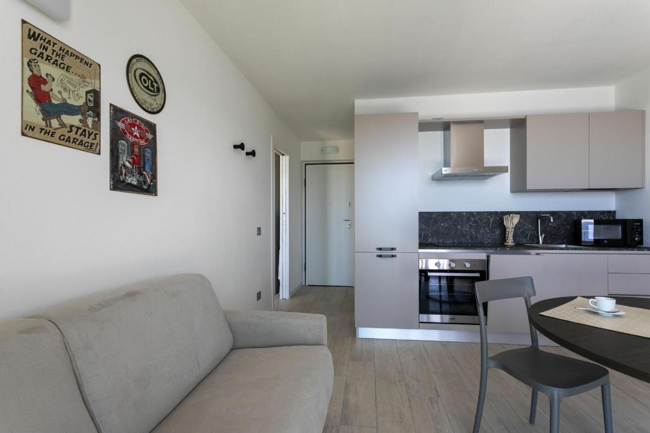 Raffaello Residenza Borgo Degli Artisti 2 Parzanica Exteriér fotografie